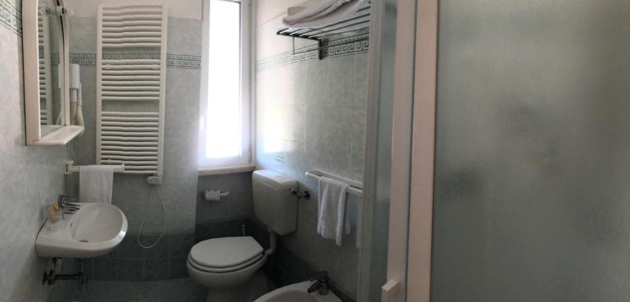 מרינה די פיאטרסנטה Hotel Residence Villa Marzia מראה חיצוני תמונה