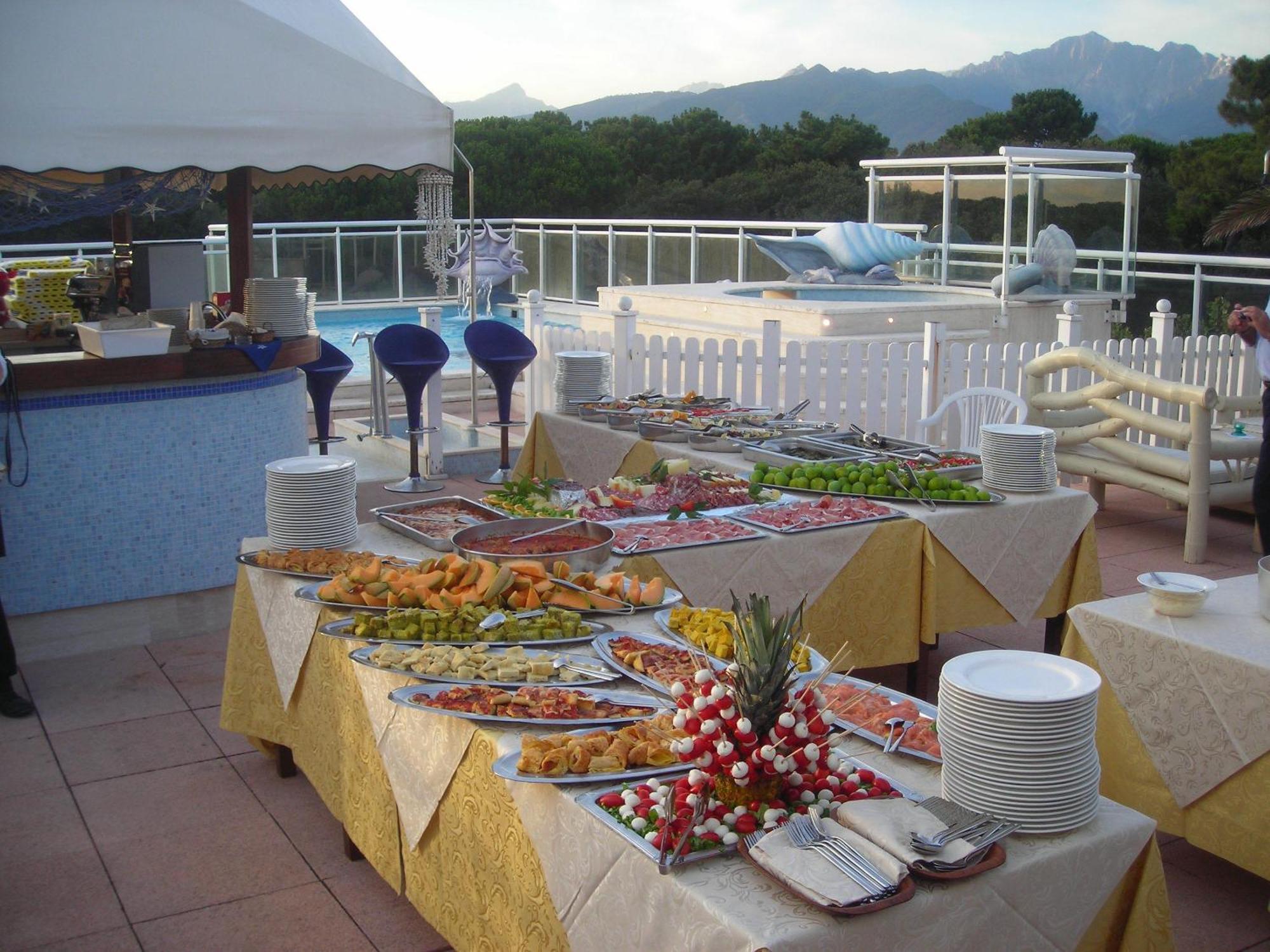 מרינה די פיאטרסנטה Hotel Residence Villa Marzia מראה חיצוני תמונה