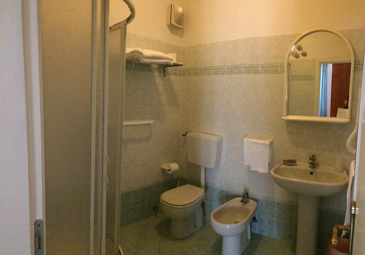מרינה די פיאטרסנטה Hotel Residence Villa Marzia מראה חיצוני תמונה