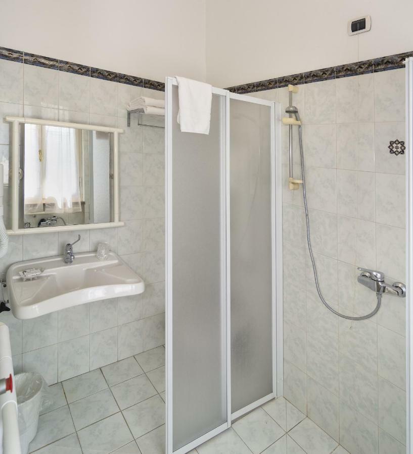 מרינה די פיאטרסנטה Hotel Residence Villa Marzia מראה חיצוני תמונה