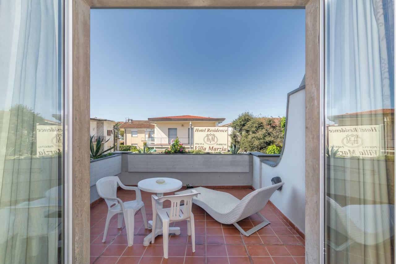 מרינה די פיאטרסנטה Hotel Residence Villa Marzia מראה חיצוני תמונה