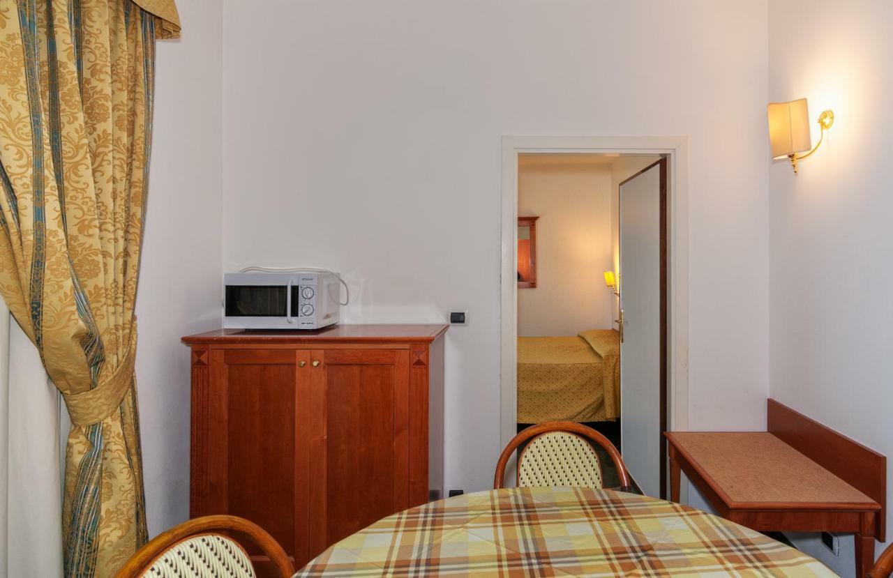 מרינה די פיאטרסנטה Hotel Residence Villa Marzia מראה חיצוני תמונה